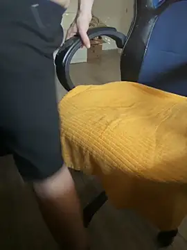 Snapshot of xixopuaff88 chatting on October 7, 7:45 am xixopuaff88 online show from October 7, 7:45 am