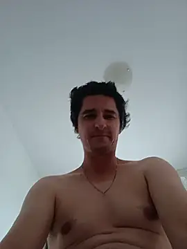 hugecock4u1990 online show from July 7, 3:49 pm