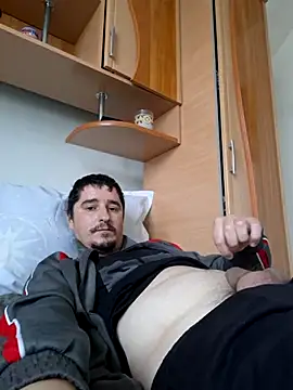 hugecock4u1990 online show from November 16, 7:32 am