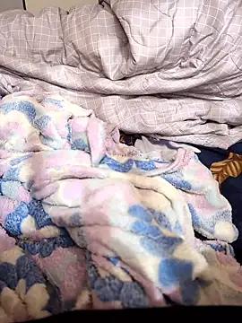 modelguyyy online show from January 8, 8:19 am