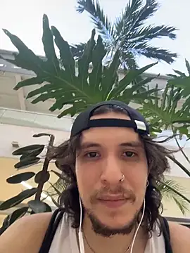 Luxx 14 online show from April 7, 10:43 pm