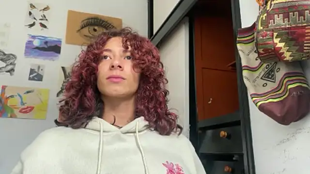 camille delrey online show from February 5, 6:04 pm