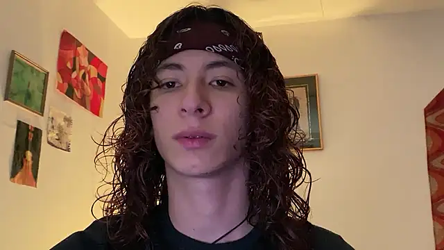 camille delrey online show from April 30, 1:12 am