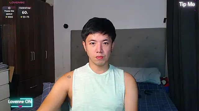 Addictiveboi online show from January 8, 3:56 am