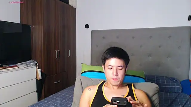 Addictiveboi online show from February 21, 8:37 am