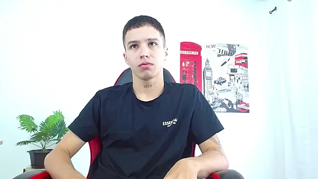 Snapshot of Cumandres18 chatting on October 17, 2:21 pm Cumandres18 online show from October 17, 2:21 pm