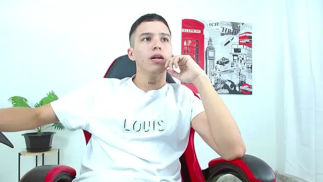 Snapshot of Cumandres18 chatting on October 21, 2:09 pm Cumandres18 online show from October 21, 2:09 pm