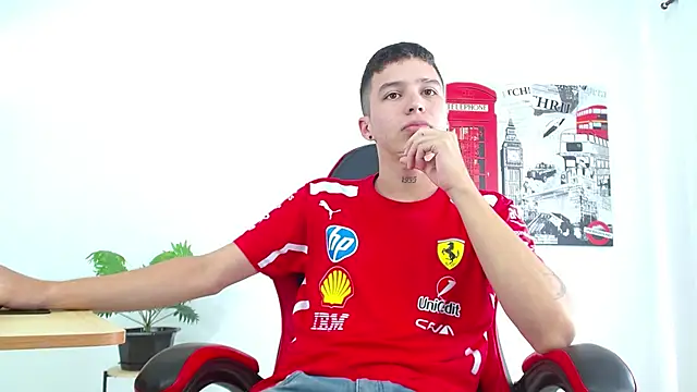 Snapshot of Cumandres18 chatting on October 2, 1:59 pm Cumandres18 online show from October 2, 1:59 pm