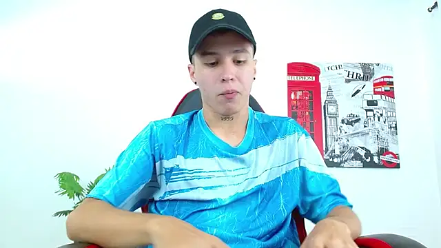 Snapshot of Cumandres18 chatting on September 24, 2:26 pm Cumandres18 online show from September 24, 2:26 pm