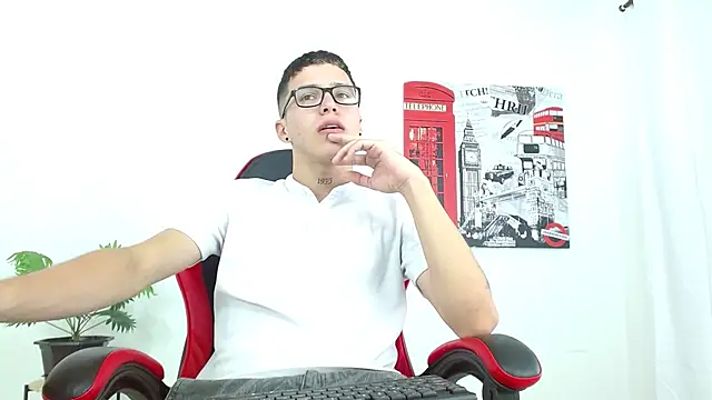 Snapshot of Cumandres18 chatting on September 22, 2:05 pm Cumandres18 online show from September 22, 2:05 pm