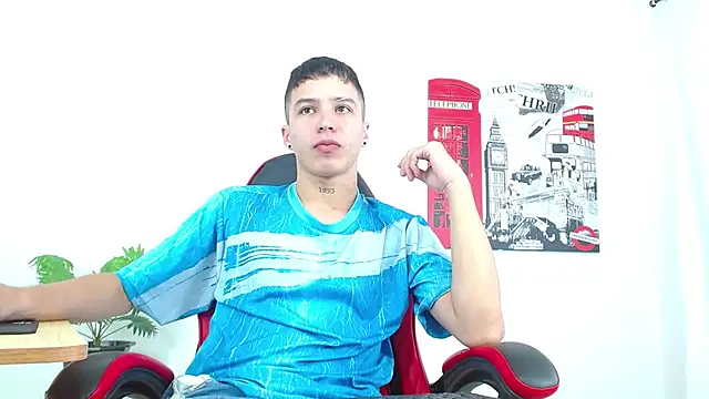 Snapshot of Cumandres18 chatting on September 30, 1:58 pm Cumandres18 online show from September 30, 1:58 pm