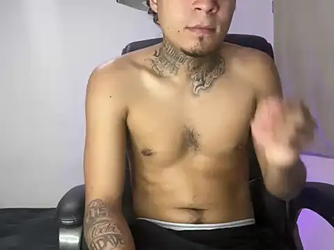 freyva online show from March 8, 4:33 pm