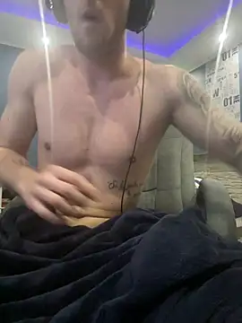 Sexaddict05 online show from May 25, 9:21 pm