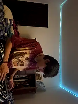 Snapshot of alandelrey57 chatting on September 10, 8:35 am alandelrey57 online show from September 10, 8:35 am