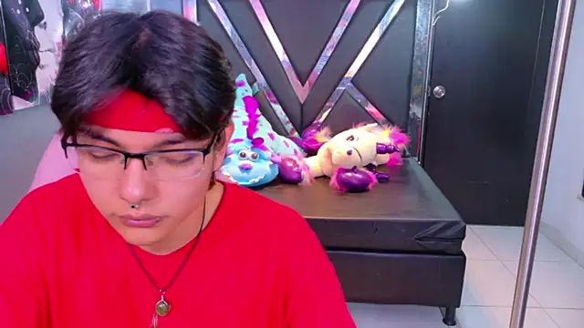 Snapshot of alandelrey57 chatting on September 14, 1:02 pm alandelrey57 online show from September 14, 1:02 pm