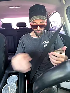 Snapshot of thejohnryancollection chatting on October 5, 8:35 pm thejohnryancollection online show from October 5, 8:35 pm