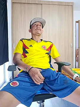 skinny23cm online show from March 17, 12:04 pm