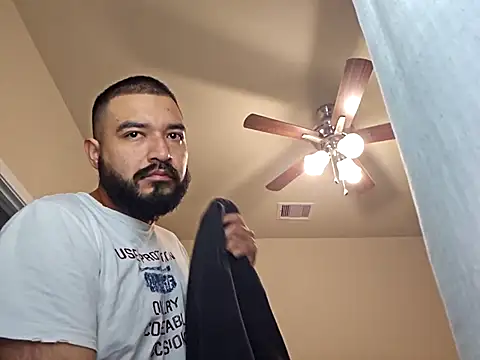 Snapshot of Lb228w chatting on September 14, 5:26 pm Lb228w online show from September 14, 5:26 pm