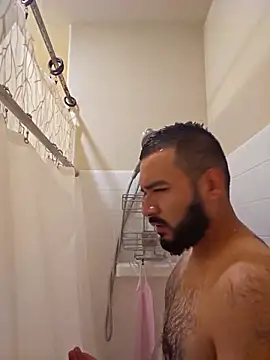 Snapshot of Lb228w chatting on October 7, 2:26 am Lb228w online show from October 7, 2:26 am