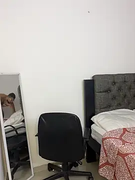 vincentjaxon online show from October 29, 1:25 pm