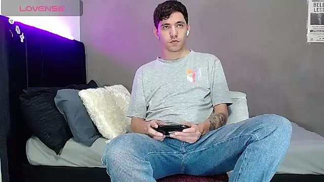 Matteo12  online show from March 26, 9:02 am