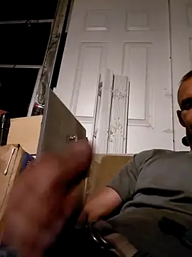 Hungwell1515 online show from October 2, 2:48 am