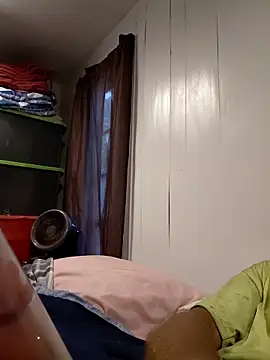 Hungwell1515 online show from March 12, 11:23 pm