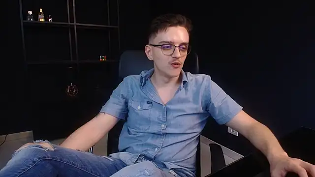 FelixStarkk online show from May 17, 10:44 am