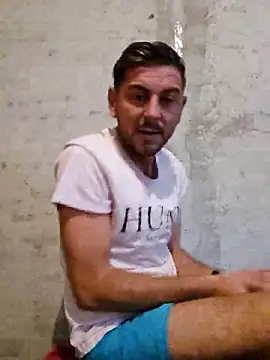 Alex-andru88 online show from November 18, 9:46 am