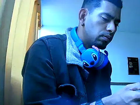 Negritohot2828 online show from April 20, 3:14 pm