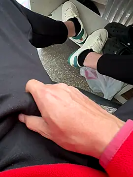 Snapshot of Ersin_meral chatting on October 3, 7:57 am Ersin meral online show from October 3, 7:57 am