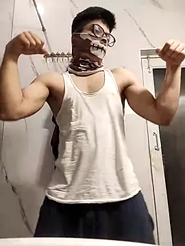 mrmasseur06 online show from April 2, 7:00 pm