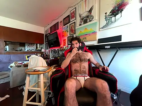 Pupscritch online show from January 8, 6:46 pm