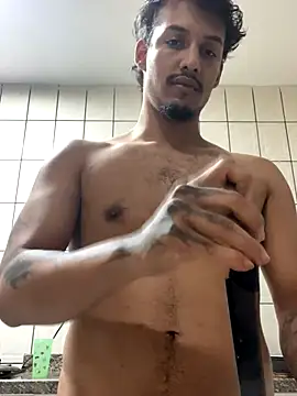 Snapshot of BAGHEERAPGG chatting on October 21, 2:03 am BAGHEERAPGG online show from October 21, 2:03 am