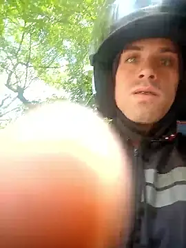 alex-golden online show from May 1, 4:53 pm