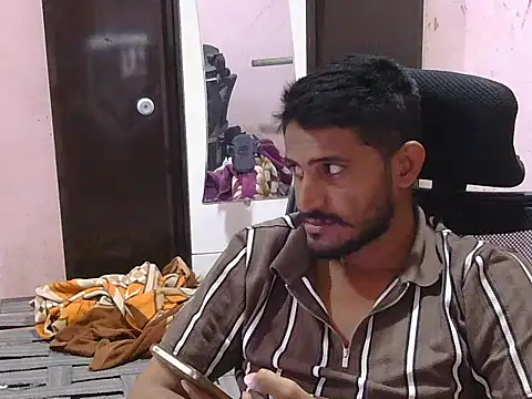 krishjaat43 online show from March 8, 2:26 am