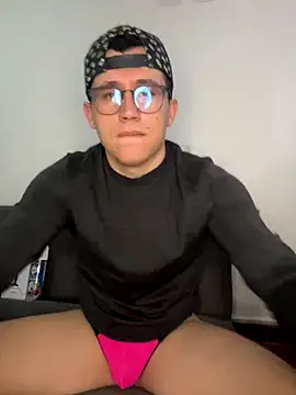 Kurtxxx22 online show from November 14, 6:31 pm