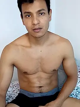 Snapshot of Valois2025 chatting on September 29, 3:52 pm Valois2025 online show from September 29, 3:52 pm