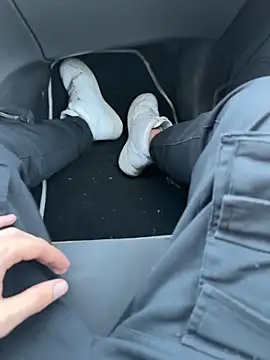 Manu97k online show from November 3, 6:28 am