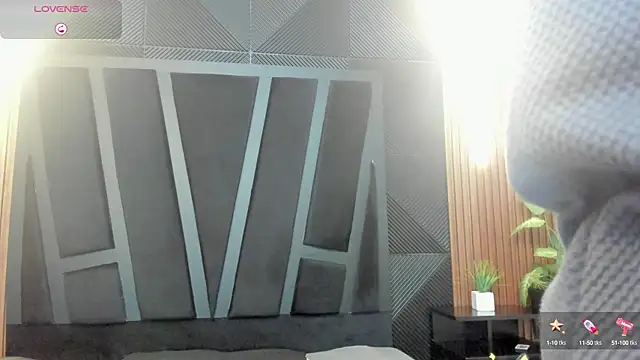 Snapshot of marco_garciia_ chatting on October 6, 11:20 pm marco garciia  online show from October 6, 11:20 pm