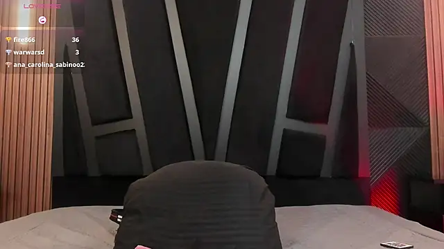 Snapshot of marco_garciia_ chatting on October 8, 11:42 pm marco garciia  online show from October 8, 11:42 pm