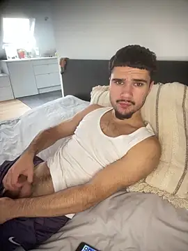 Snapshot of los_freaky chatting on October 28, 12:29 pm los freaky online show from October 28, 12:29 pm