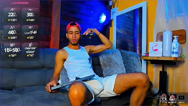 Snapshot of Alex_bigcock11_ chatting on September 25, 11:53 am Alex bigcock11  online show from September 25, 11:53 am