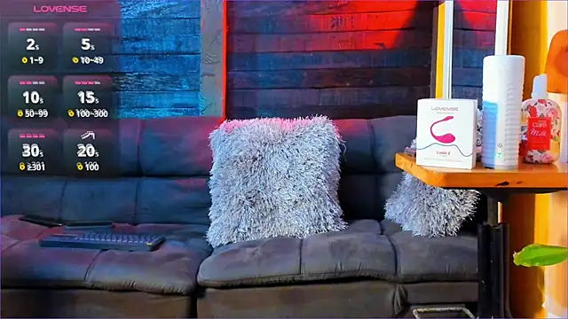 Snapshot of Alex_bigcock11_ chatting on September 23, 2:44 am Alex bigcock11  online show from September 23, 2:44 am