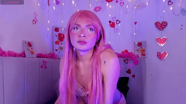 Snapshot of Tommy_Lovee chatting on September 21, 5:29 am Tommy Lovee online show from September 21, 5:29 am