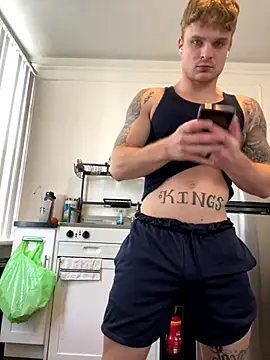 Snapshot of King_Kev_ chatting on September 30, 5:16 pm King Kev  online show from September 30, 5:16 pm