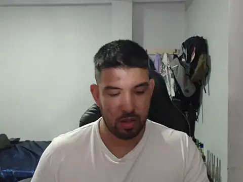 Snapshot of Axel11113 chatting on September 13, 6:47 am Axel11113 online show from September 13, 6:47 am