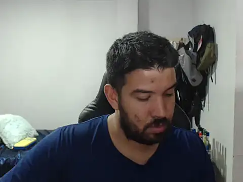 Snapshot of Axel11113 chatting on October 11, 4:38 am Axel11113 online show from October 11, 4:38 am