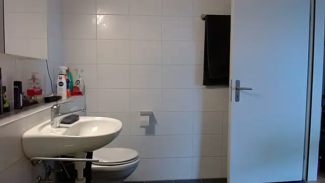 Hijuga online show from February 8, 9:26 am