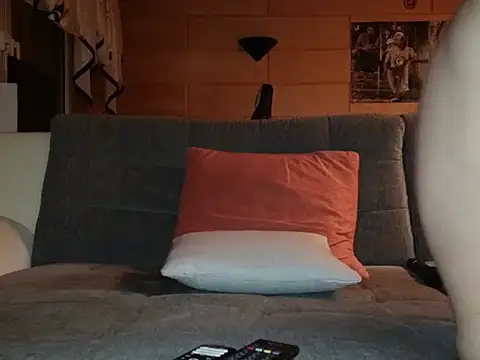 Snapshot of elsteff chatting on March 16, 7:27 pm elsteff online show from March 16, 7:27 pm